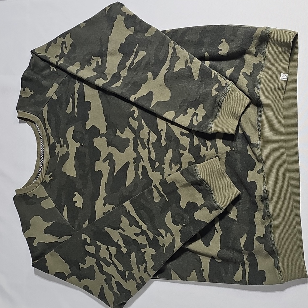 Sovereign Code Camo Sweatshirt Women's Size M